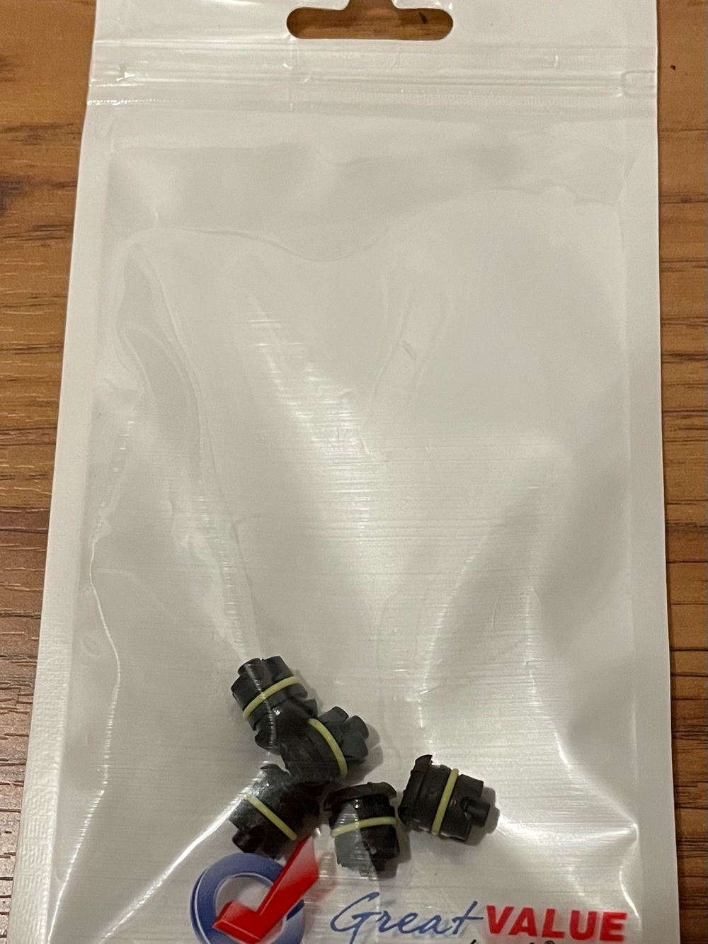 New Black Earbud Silicone Tips with Yellow Ring - Pack of 4